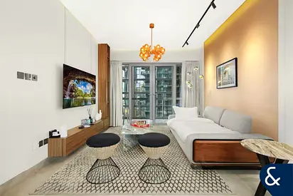 Vacant Now| Upgraded|Community and Pool View