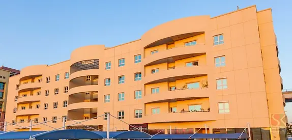 Chiller Free Spacious 2Bhk/ Near Metro / For Family
