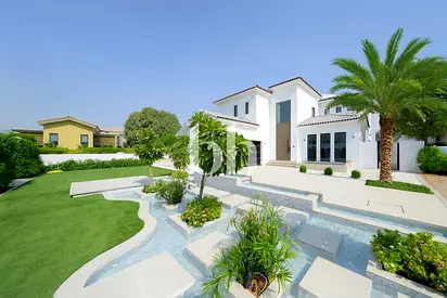 Resort Style | Golfside Haven | Entertainers Dream