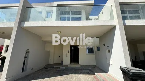 VACANT | READY TO MOVE IN | MID-UNIT | SEMI-FURNISHED