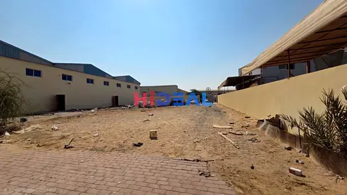 أرض صناعية بمساحة 29000 قدم مربع مع مستودع و 6 غرف بقدرة 75 كيلو وات متاحة للإيجار!