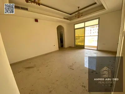 افخم وارقي غرفتين وصالة مع 2 حمام  بناية جديدة بلكونة صيانه كامله علي المالك طول فترة الايجار بجوالر جميع الخدمات قريب من جميع المخارج لدبي والشارقة