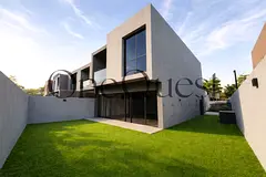 3 bedroom Corner - Single Row - smart home / 25 min from Dubai