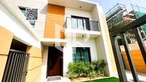 For Sale | Luxury Townhouse in Azha Community – Al Amerah, Ajman