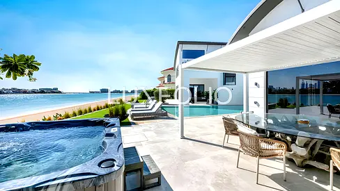 Vacant | Fully Upgraded | Signature villa