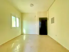 Lavish studio good building near safari mall rent in 20k