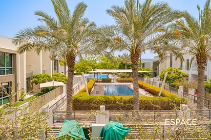 4 BR+M | Pool Backing | Well Maintained