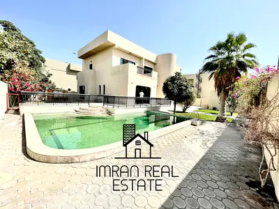 Huge Size Fully Independent 4BR Villa Park Facing with Big Pool and Garden