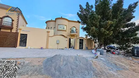 فيلا مصينه بالكامل موقع مميز قريب كل الخدمات