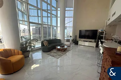 Duplex Penthouse l Panoramic Views l Upgraded