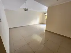 Very spacious luxurious neat and clean building and apartment prime location closed to family park