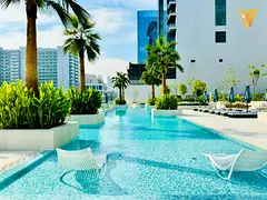 Spacious Furnished Studio | Sterling East