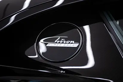 صورة 13 لـ 2023 Bugatti CHIRON