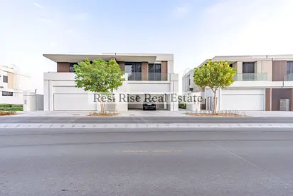 4BR Luxury Living | Fully Furnished | MoveIn Ready