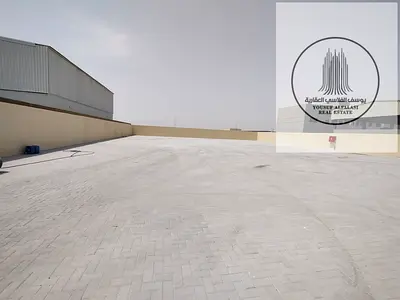 للايجار صناعية الصجعه حوطة مساحة 18 الف قدم كهرباء 62 Kva السعر 350 الف