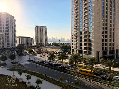 Partial Burj Khalifa View |Unfurnished| Waterfront