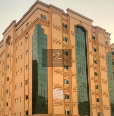 للبيع بناية بالشارقة منطقة مويلح  موقع مميز قريب من الخدمات   تشطيب سوبر ديلوكس