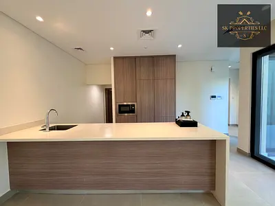 🌟 فيلا فاخرة مفروشة بالكامل بثلاث غرف نوم في المدينة المستدامة، الشارقة | 146,500 درهم إماراتي/سنوياً 🌟
