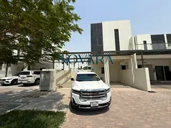 Genuine Resale - R2EM layout - close to entry &amp; exit - 3bed + Maid - Rented
