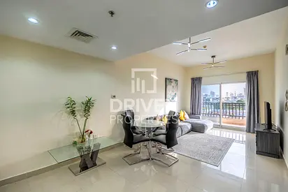 Mid Floor Apt | Ready to Move in | 12 Cheques