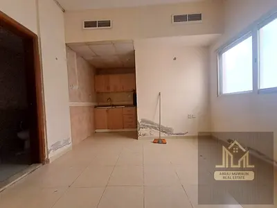 Ready to move apartment available prime location free parking