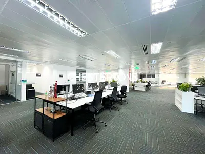 No Agent | Prime Location | Skyline Office Space