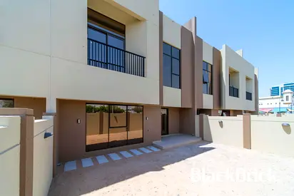 Luxury Skyline | Townhouse | Brand New