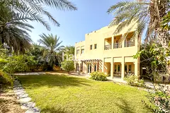 Hattan Type | Huge Corner Plot | Lake View