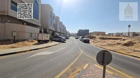 قطعه ارض مميزه للبيع تقع علي شارعين العامره 3966 قدم