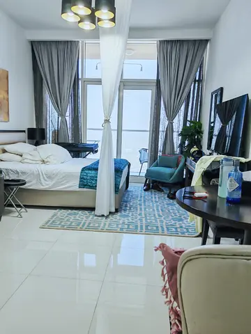 FURNISHED | HIGH FLOOR | WITH BALCONY | VACANT