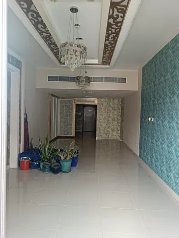 3 BEDROOM HALL WITH FACILITIES IN BUR DUBAI