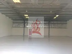 Insulated commercial warehouse for rent in Al Quoz