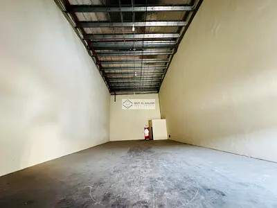 11 Meter height/ 2500 sqft Warehouse for Rent in industrial Area 15,Sharjah