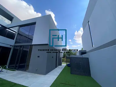 4 bedrooms villa with pool and majlis available for rent.