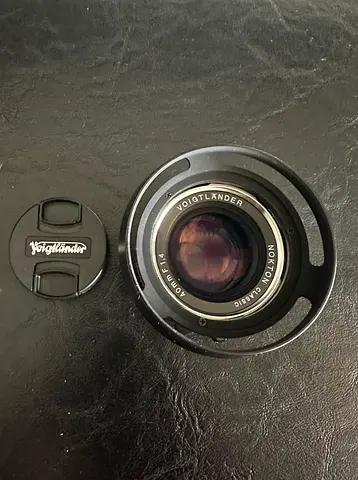 Voigtlander  classic 40mm 1.4