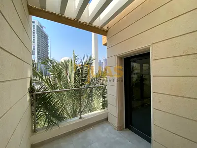 Private Entrance | Covered Parking | Garden | Open View