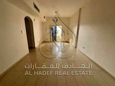 One-bedroom apartment with smart home technology, free parking, gym and swimming pool completely free, plus one free extra month.