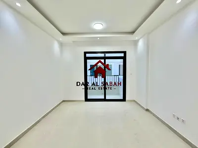 6 cheque payment/deposit cash/with 2 balcony/ close hall/ready to move ?