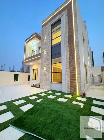 من المالك مباشر شامل رسوم التملك فيلا من أفخم فلل عجمان بناء وتشطيب شخصي سوبر ديلوكس ومساحة بناء وغرف كبيرة جدا تملك حر