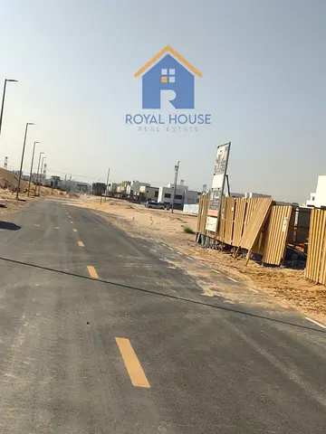 للبيع أرض سكنية مميزة في الرقيبة - الشارقة | مساحة كبيرة وسعر لقطة