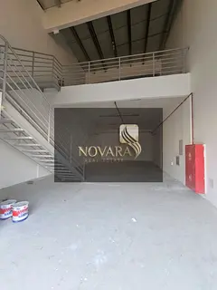 Warehouse for Rent in Al Jurf Industrial 1 Ajman – 2300 sq. ft. with Mezzanine, 3-Phase Electricit