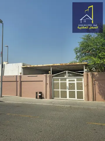 الآن عرض خاص وبسعر مغرٍ من شركة السهل العقارية لبيع بيت زاوية مميز في إمارة الشارقة بمنطقة الجزات – ضاحية الرقة، يقع على زاوية شارعين قار ومقابل المسج