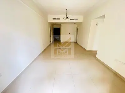 Luxury & Lavish 3-Br//Bright & Spacious//wardrobe & Balcony + Open View//1-Covered Parking//4 Chqs