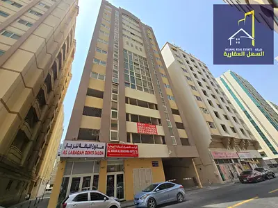 Building for sale in Al Qasimia area, excellent location, with an annual return exceeding 10.5%