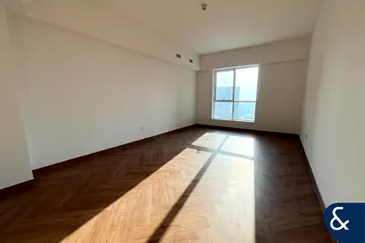 Sea View | Vacant | Fully Upgraded | 1 Bed