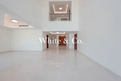 3BR Duplex | Burj Views | Private lift
