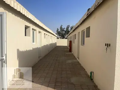 فرصة ذهبية للمستثمرين بنسبة استثمار 10% فكرة مميزة ودخل ممتاز في امارة الشارقة منطقة الصجعة مكونة من 36 غرفة عمال