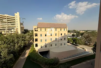 Fully Upgraded 2 Bedrooms | Furnished | Ideal ROI