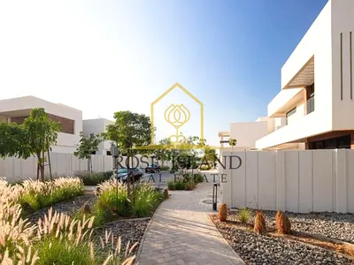 Ready To Move In|Single Row|Corner Unit