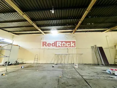 Prime 2000 Sqft Warehouse with office
